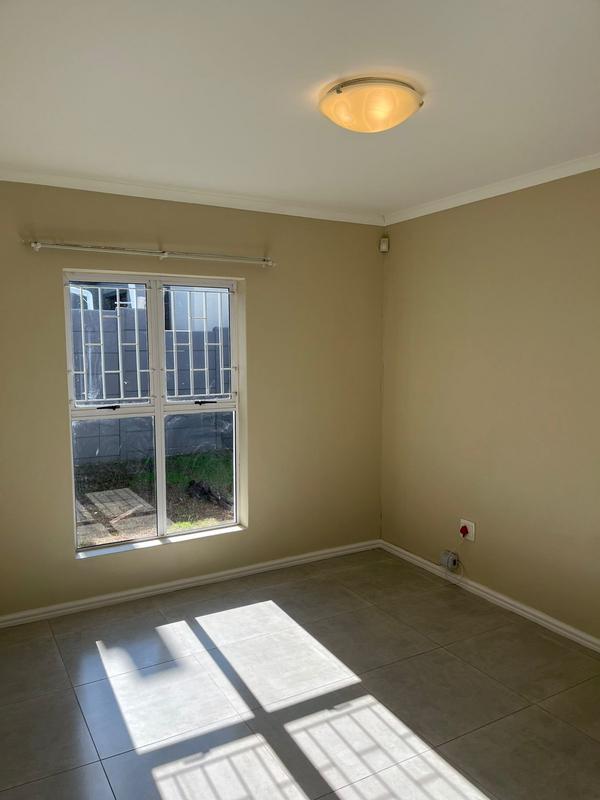 To Let 2 Bedroom Property for Rent in Parklands Western Cape